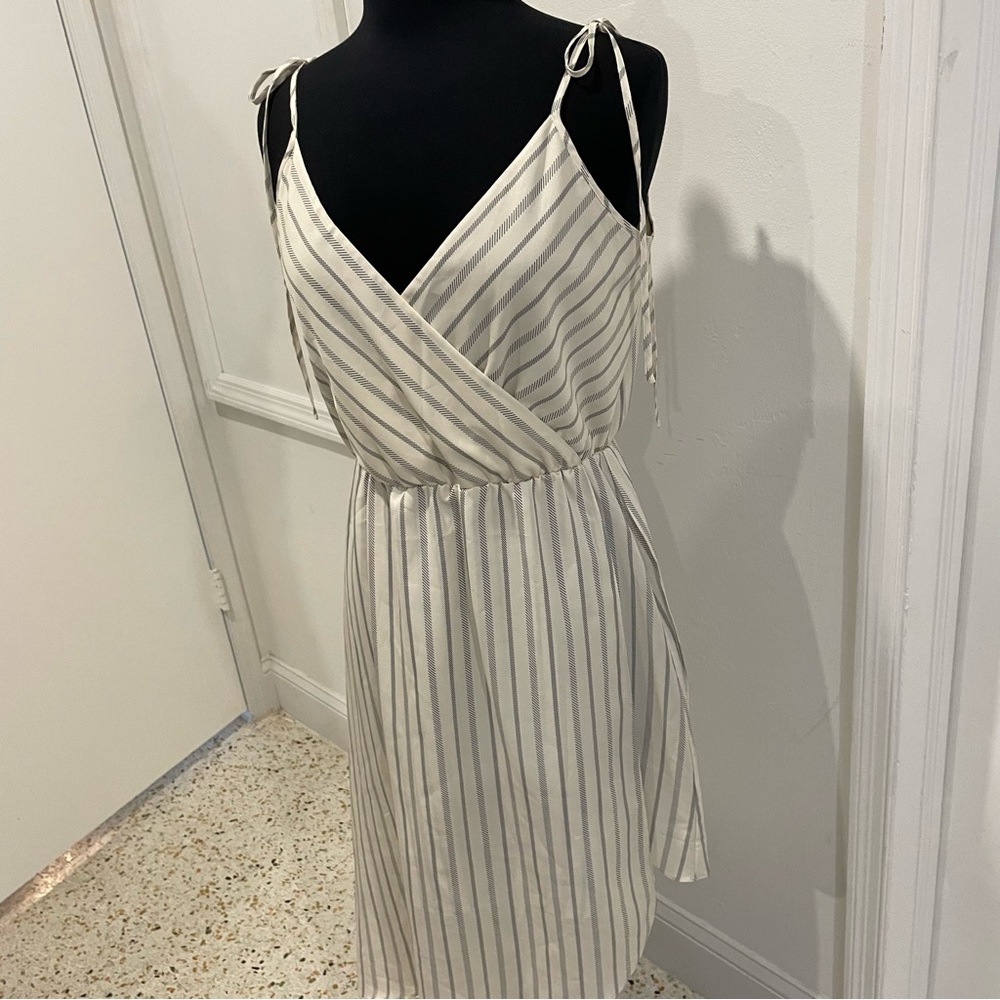 HAUTE HIPPIE HH Tie Strap Striped Sundress! New! Never worn. Med